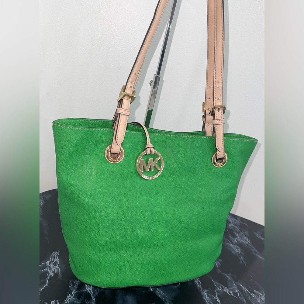 Michael Kors JS Travel Tote Multifunction Green Leather Medium Bag AUTHENTIC - Picture 3 of 13